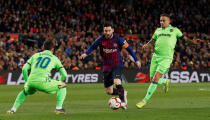 Soccer Football - La Liga Santander - FC Barcelona v Levante - Camp Nou, Barcelona, Spain - April 27, 2019 Barcelona's Lionel Messi in action REUTERS/Albert Gea