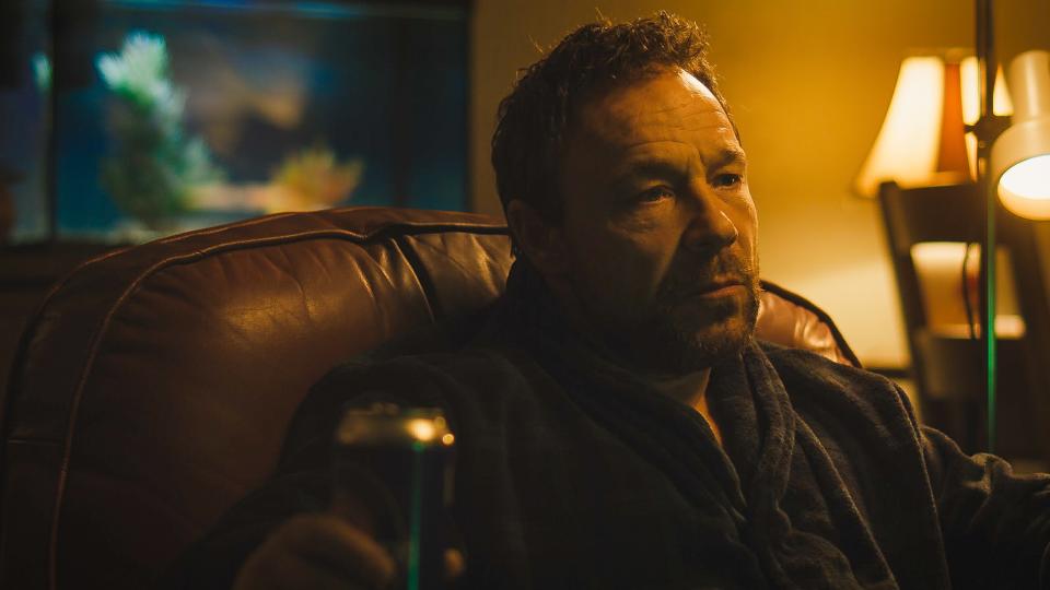 Andy (STEPHEN GRAHAM)