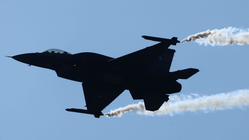 An F-16 jet performs during the Air Show in Radom, Poland, August 26, 2023. - Jakub Porzycki/Anadolu/Getty Images/File