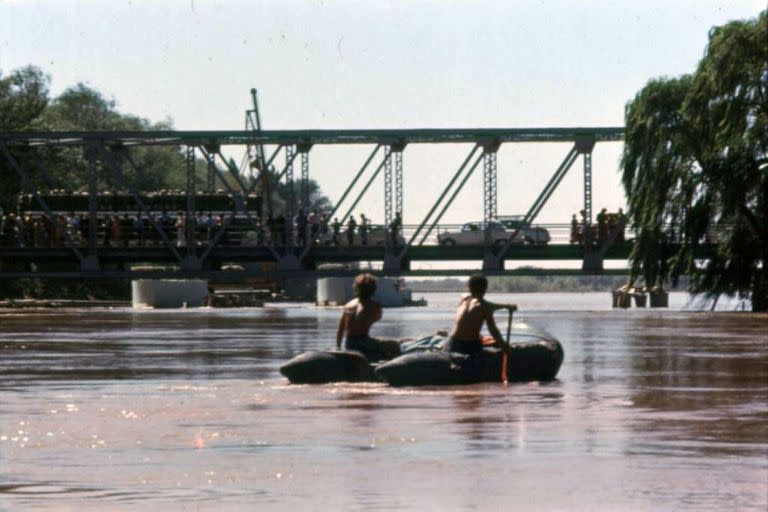 "Los locos del río", así los conocían en ese momento a los cuatro jóvenes expedicionarios