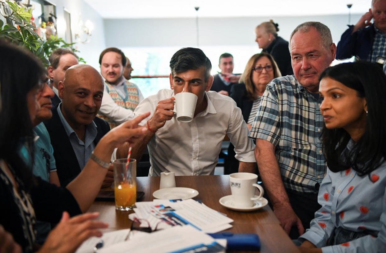 Long, drawn-out campaigns just aren't Rishi Sunak's cup of tea. <a href="https://www.gettyimages.com/detail/news-photo/prime-minister-rishi-sunak-and-his-wife-akshata-murty-news-photo/2154198498?adppopup=true" rel="nofollow noopener" target="_blank" data-ylk="slk:Chris J Ratcliffe/WPA Pool/Getty Images.;elm:context_link;itc:0;sec:content-canvas" class="link ">Chris J Ratcliffe/WPA Pool/Getty Images.</a>