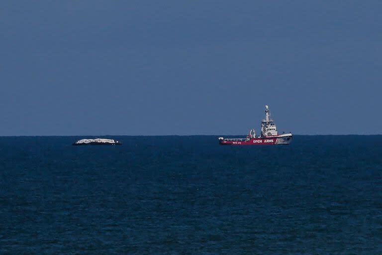 El barco de Open Arms durante su recorrido a Gaza