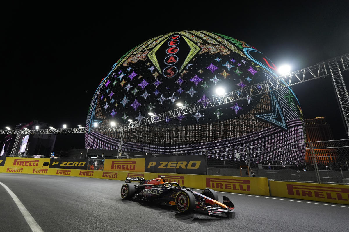 F1 Las Vegas Grand Prix full results: Max Verstappen wins despite  first-turn incident, damage, 5-second penalty - Yahoo Sports