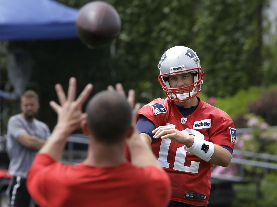 New England Patriots quarterback Tom Brady will try again to get his sixth Super Bowl ring. (AP)