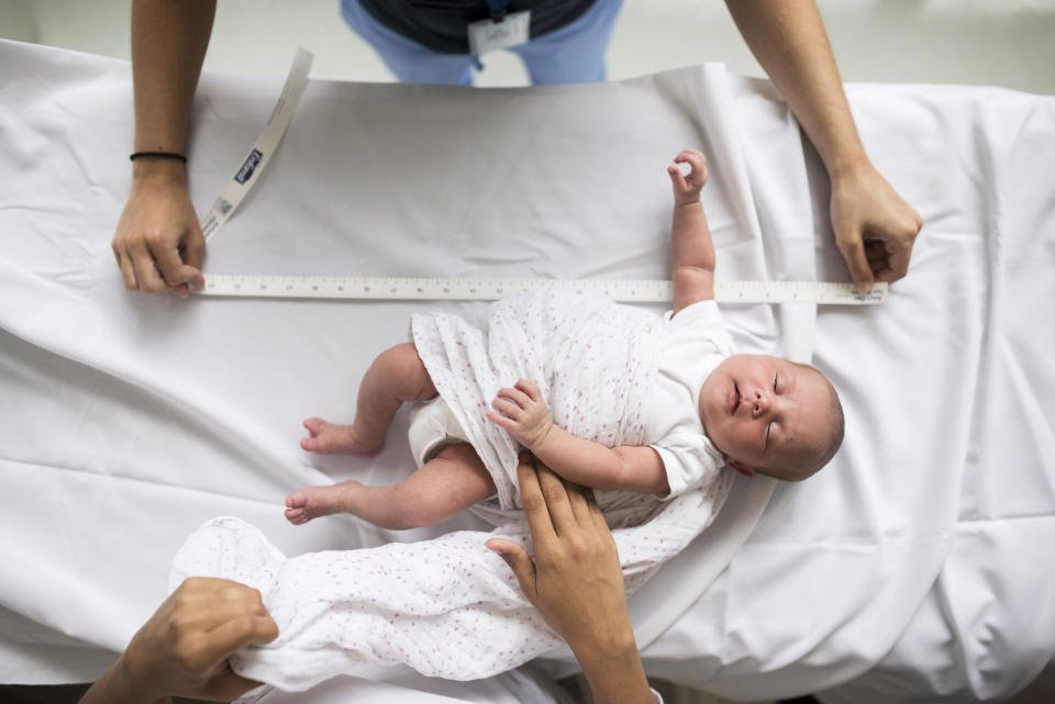 Algunos científicos creen que las nuevas mensualidades del paquete de alivio por la pandemia podrían cambiar la vida de los niños de manera fundamental: al transformar su cerebro. (Karsten Moran/The New York Times).