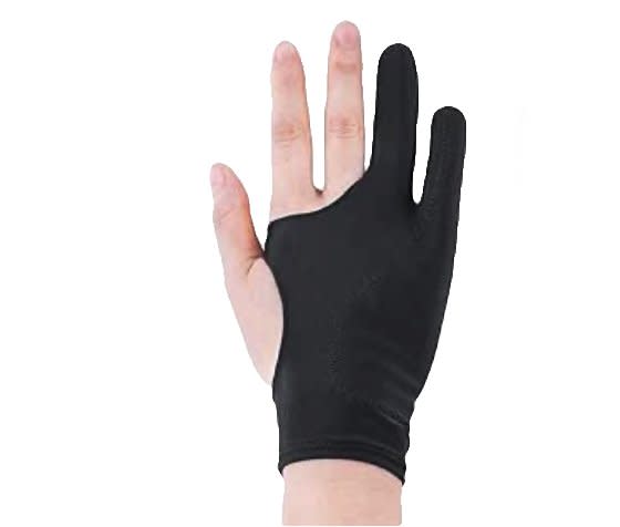 My hands are so stupidly small that the glove that came with my tablet  doesn't fit. Even if it's a standard size it's too big. :  r/mildlyinfuriating