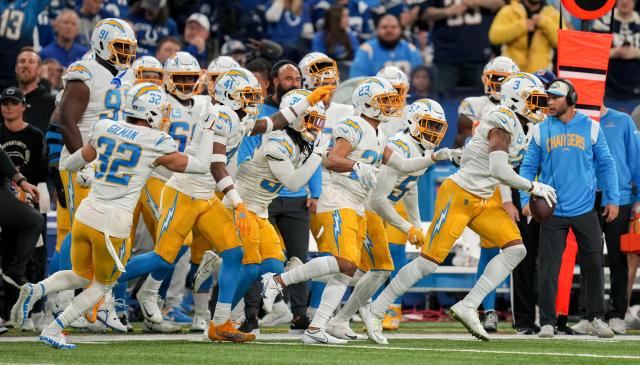 Indianapolis Colts receiver Ashton Dulin (16) against the Arizona Cardinals  during an NFL football game Saturday, Dec. 25, 2021, in Glendale, Ariz. (AP  Photo/Darryl Webb Stock Photo - Alamy