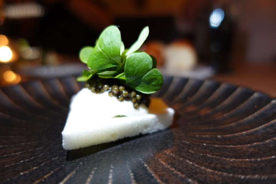 Milk and caviar (Photo: Stephanie Zheng)