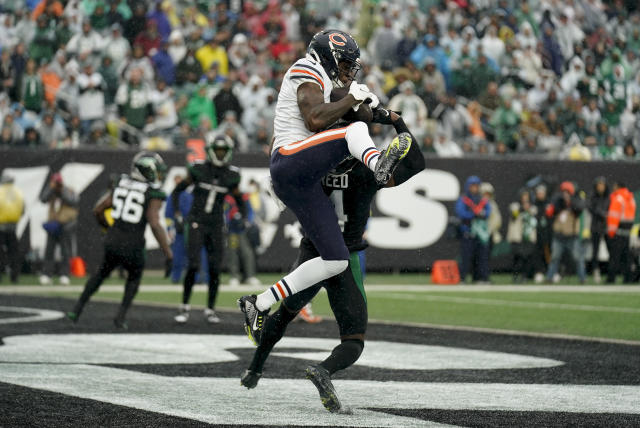 The New York Jets offensive and Chicago Bears defense square off at the line  of scrimmage during the second half of an NFL football game Sunday, Oct.  28, 2018, in Chicago. (AP