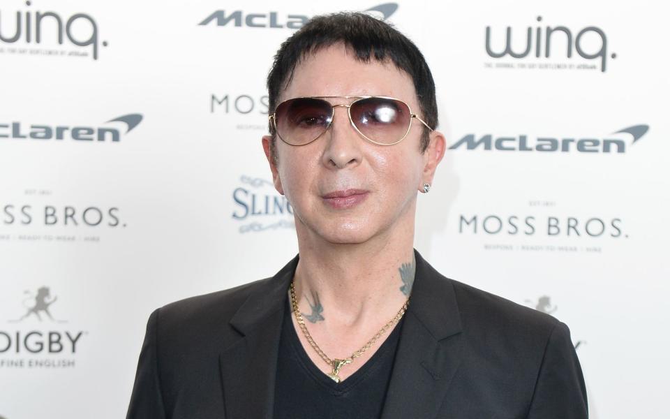 Innovativ, extravagant, gerne auch etwas anstößig: Ohne Soft Cell wäre der New-Wave-Sound der 80-er nur halb so aufregend gewesen. Es gab über die Jahre mehrere Trennungen und Comebacks, Frontmann Marc Almond (Bild) feierte auch solo einige Erfolge. Stand jetzt sind Soft Cell wieder da - mit "Happiness Not Included" veröffentlichten sie im Mai eine neue Platte. (Bild: Getty Images/Jeff Spicer)