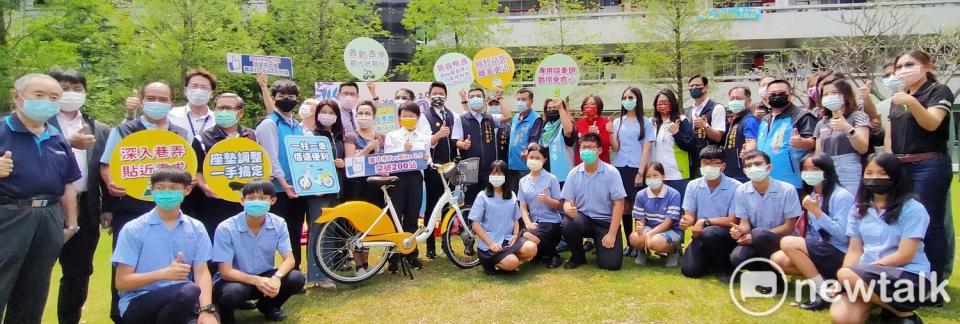 YouBike2.0第200站在明道中學啟用。    唐復年/攝