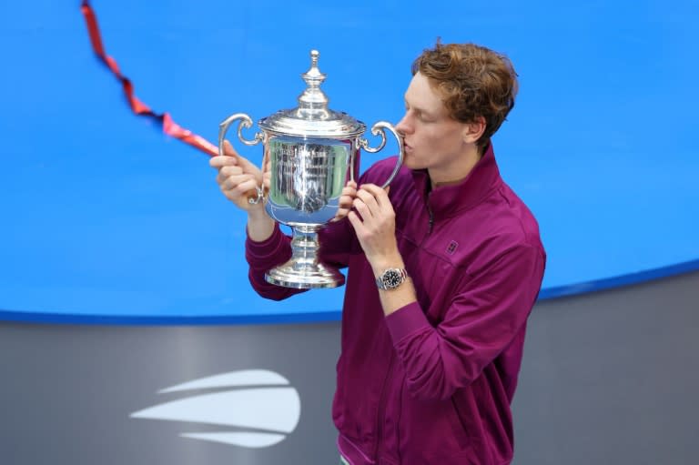 Emotional: Jannik Sinner kisses the trophy after winning the US Open (CHARLY TRIBALLEAU)