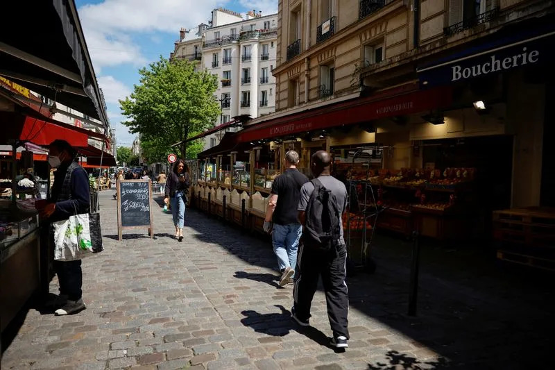 The French economy barely grows in the third quarter and inflation reaches a record