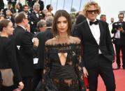 <p>Emily Ratajkowski sublime avant la présentation de ‘Loveless’ (Nelyubov). (crédit AFP) </p>