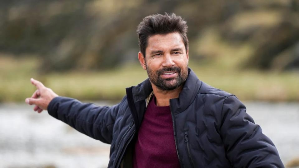 Manu Bennett, "The summit" (CBS)