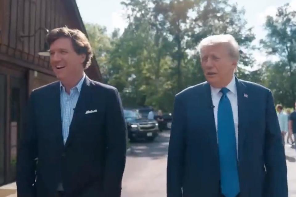 Tucker Carlson entrevistó al expresidente Donald Trump antes del primer debate electoral del Partido Republicano de 2024 que se transmitirá en X, anteriormente conocido como Twitter (Tucker en X).