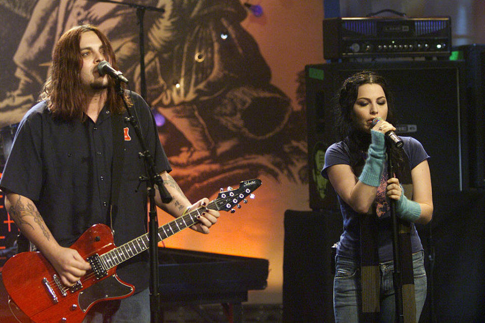 Shaun Morgan and Amy Lee onstage