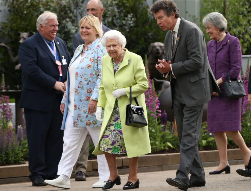 2) Queen Elizabeth arrives at the Chelsea Flower Show.