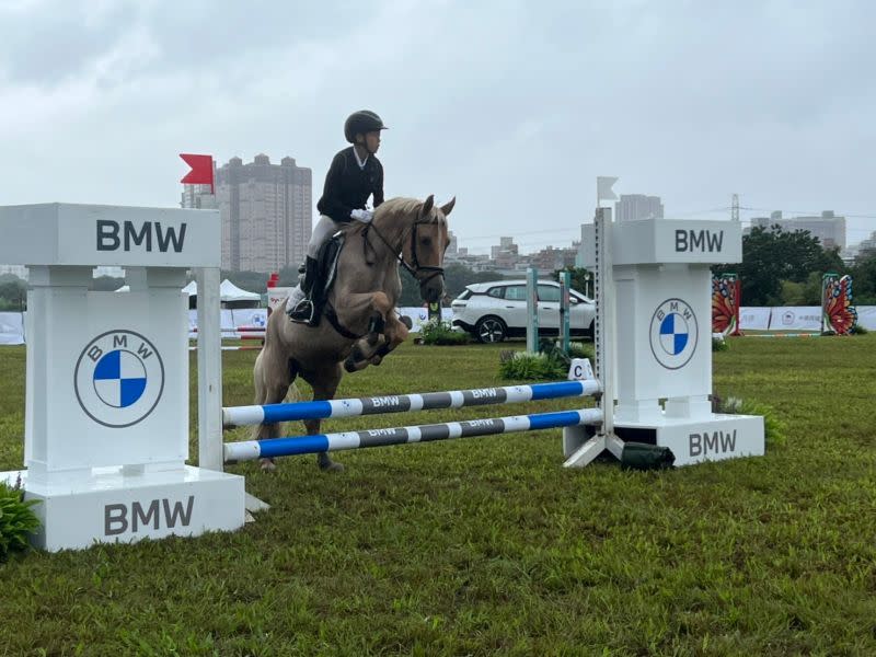 ▲2022臺北市馬場町馬術錦標賽暨馬術嘉年華，百名選手勁馬奔騰。官方提供