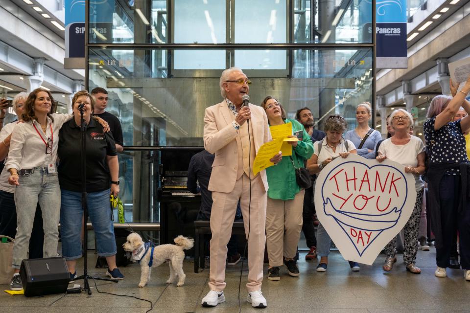Tony Christie singing With Our Dementia Choir at St Pancras for Thank You Day (Sam Lane Photography for Music for Dementia/PA)
