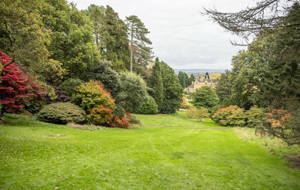 5) Batsford Arboretum