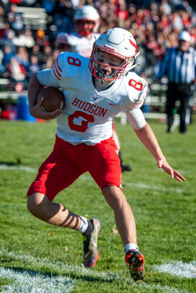 Thanksgiving Football 2022  Hudson vs Marlborough 