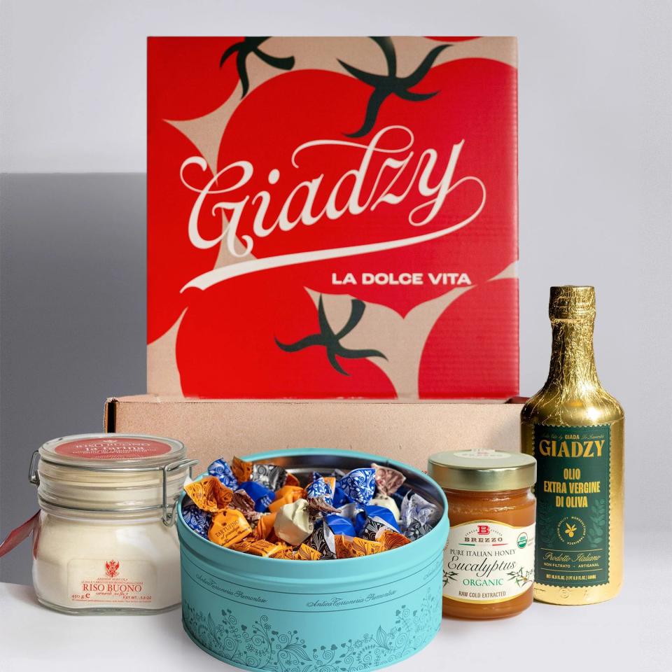Giada De Laurentiis Dropped Mother's Day Gift Boxes On Giadzy