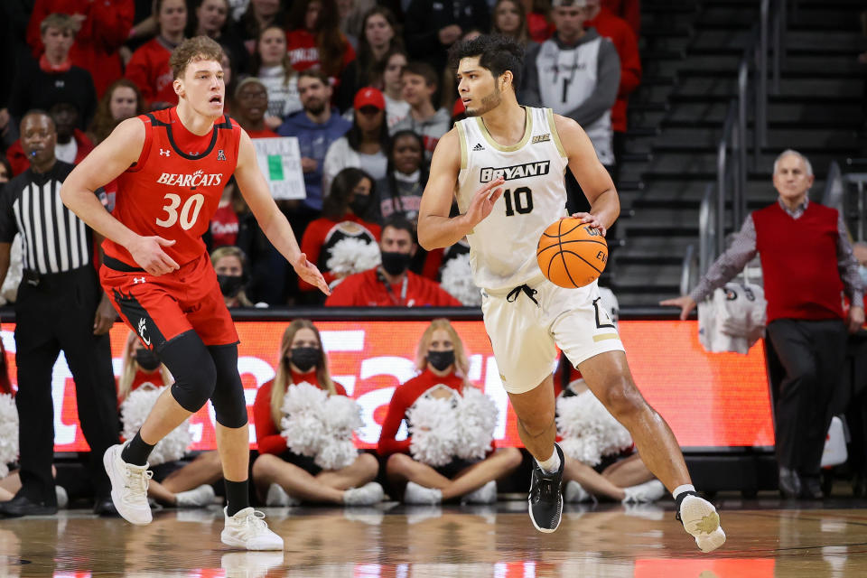 Luis Hurtado a Bryant vyhráli titul NEC v pravidelné sezóně.  Podaří se jim vyhrát turnaj a postoupit do NCAA Championship? 