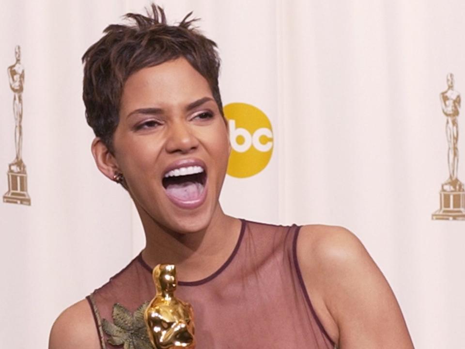 Halle Berry 2002 oscars