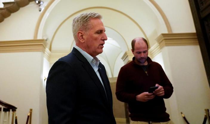 Speaker of the United States House Kevin McCarthy stops to speak to reporters after reaching an interim agreement to raise the United States & # 39;  debt ceiling