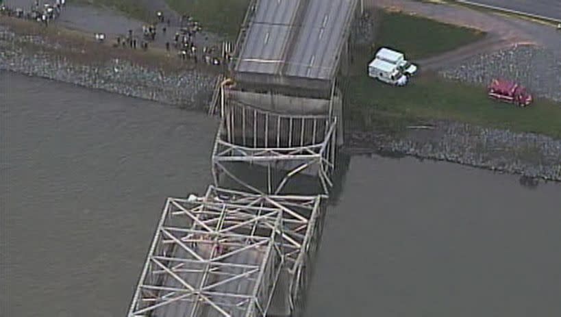 The Interstate 5 Skagit River Bridge collapsed Thursday evening and Chopper 7 flew over the scene.