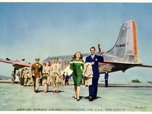Pan Am American Overseas Airlines postcard.