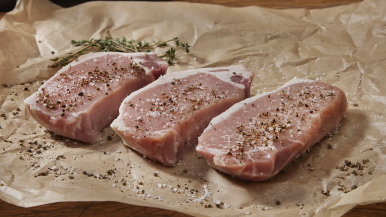 seasoning raw boneless pork chops