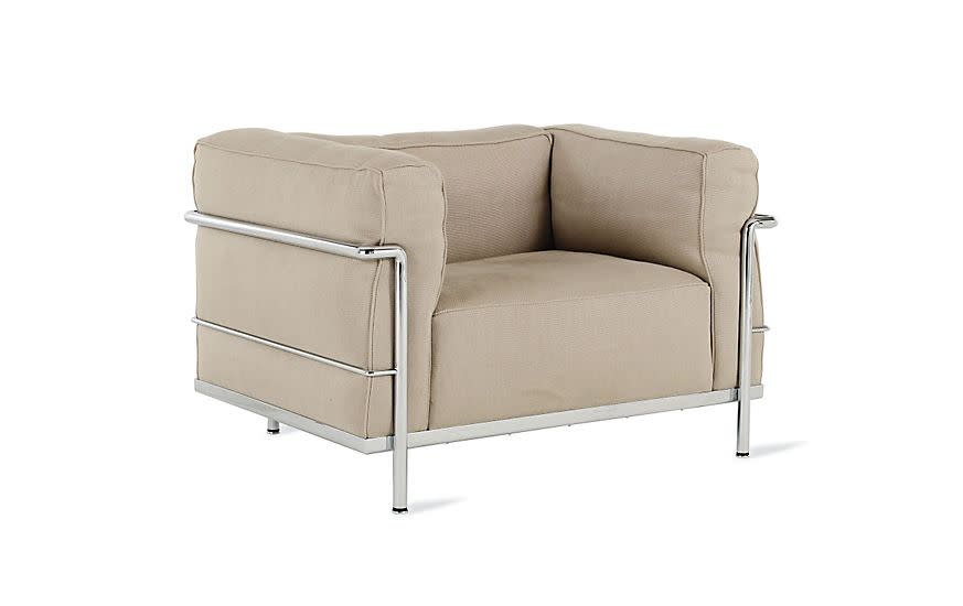 24) LC3 Grand Modele Armchair