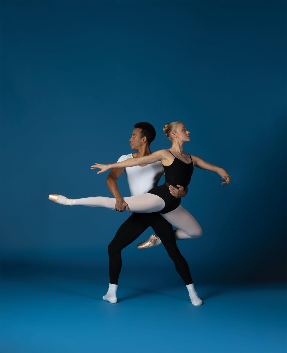 Lauren Ostrander and Ricardo Rhodes perform in George Balanchine’s “The Four Temperaments” for The Sarasota Ballet.