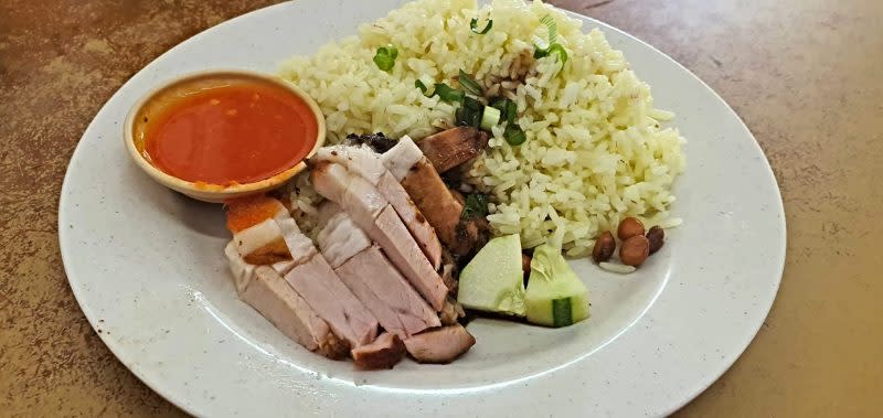 Restaurant All Family - roast pork rice