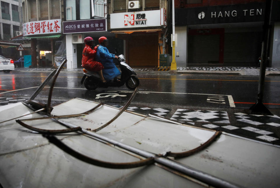 Typhoon Megi hits eastern China and Taiwan