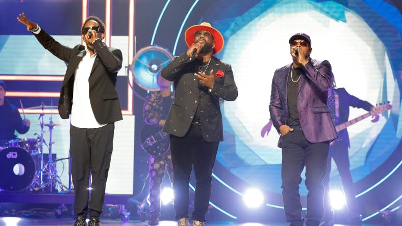 Boyz II Men late show