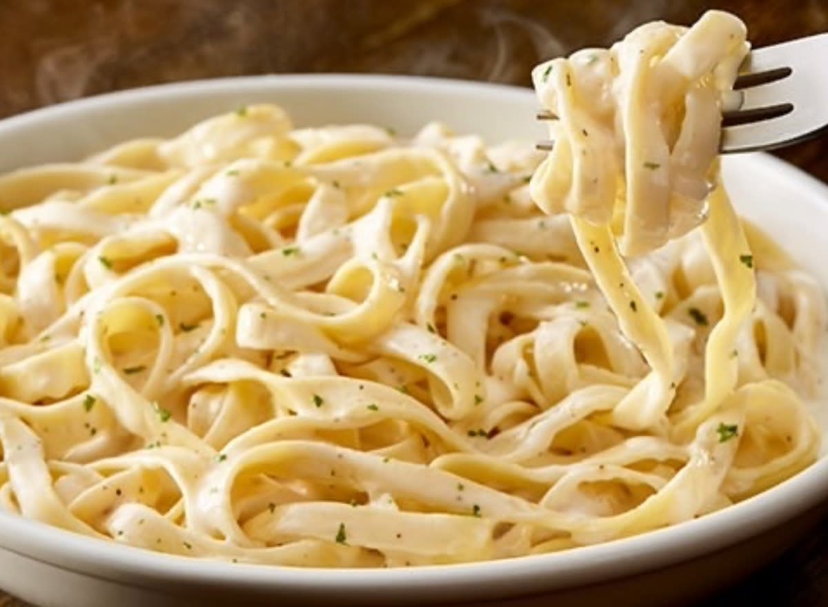 olive garden fettucine alfredo