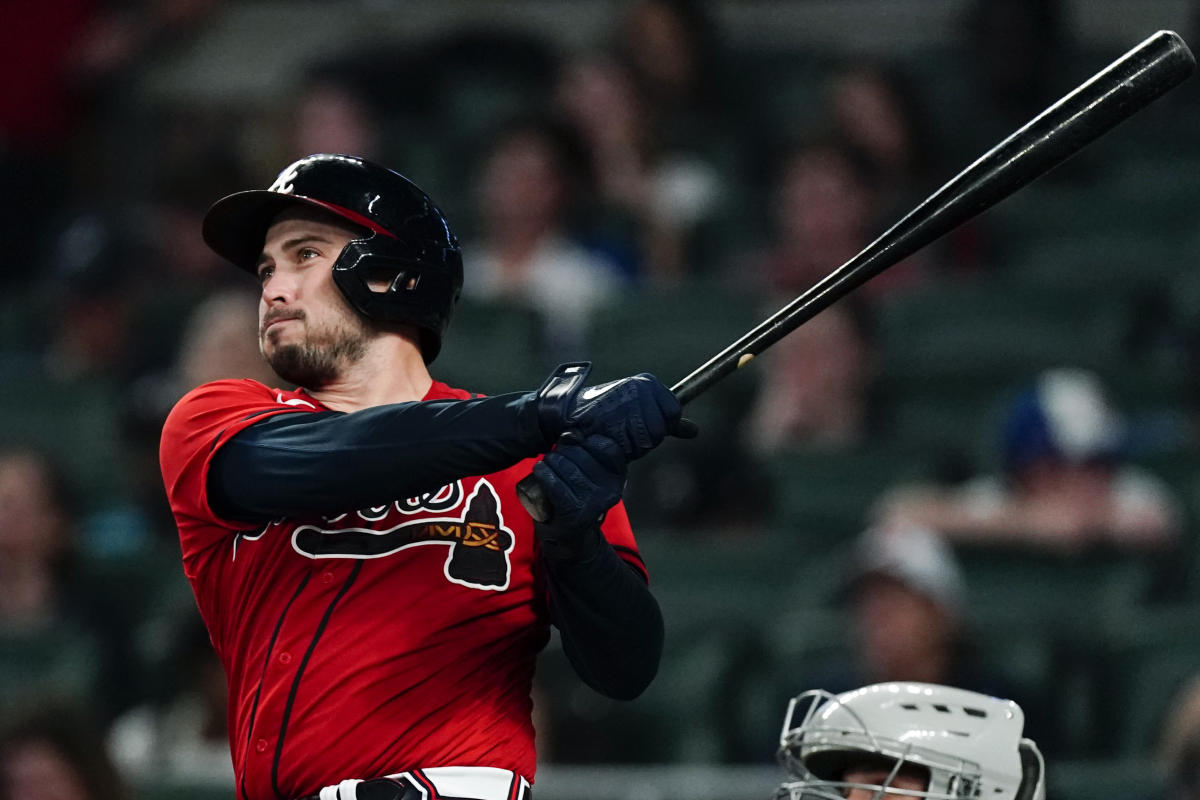 Los Angeles, United States. 20th Apr, 2022. Atlanta Braves' Travis d'Arnaud  hits a solo home run off starting pitcher Walker Buehler during the second  inning against the Los Angeles Dodgers at Dodger