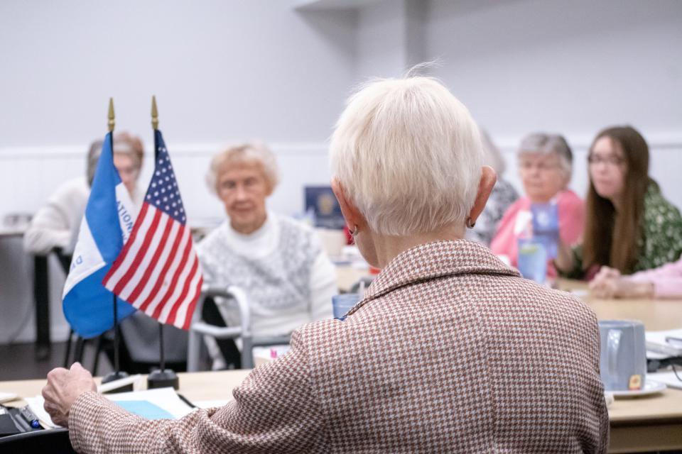 The Anna Asbury Stone Chapter of the National Daughters of the American Revolution will celebrate 100 years of service on Saturday.