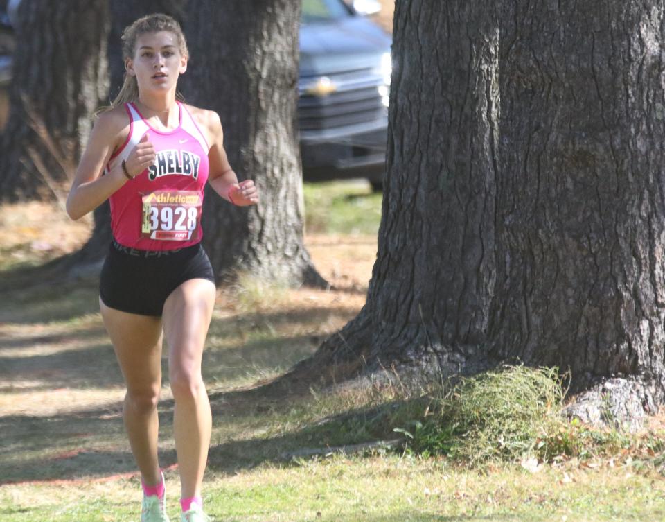 Shelby's Kayla Gonzales earned the individual Division II district championship on Saturday.