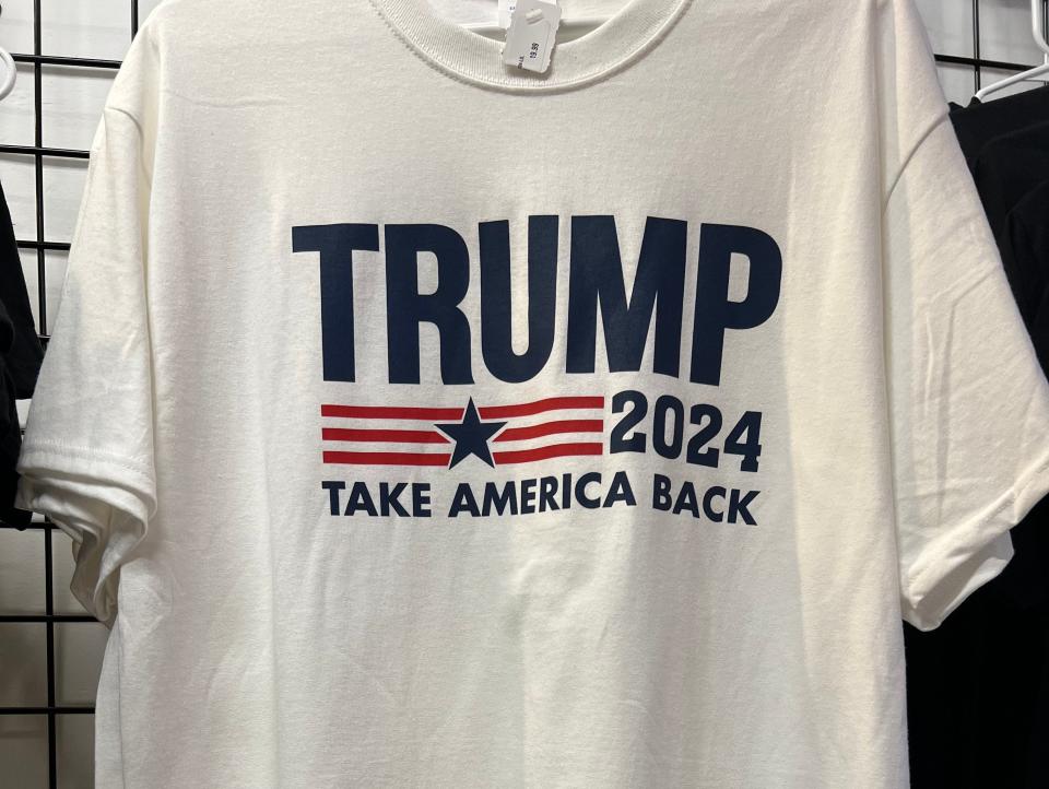 Trump 2024 T-shirt.