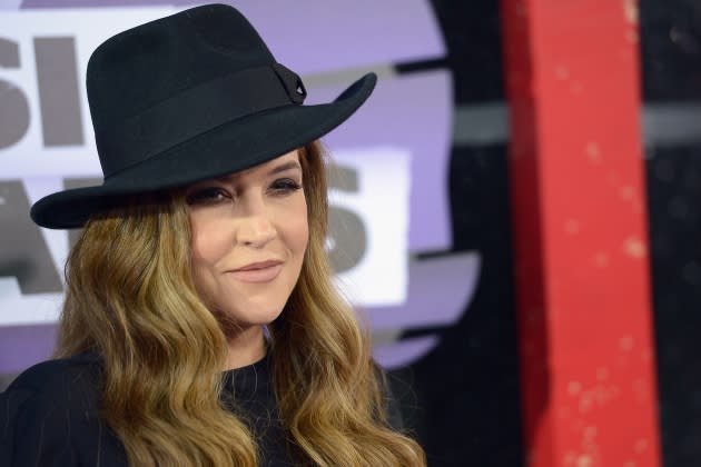 2013 CMT Music Awards - Arrivals - Credit: Michael Loccisano/WireImage/Getty Images