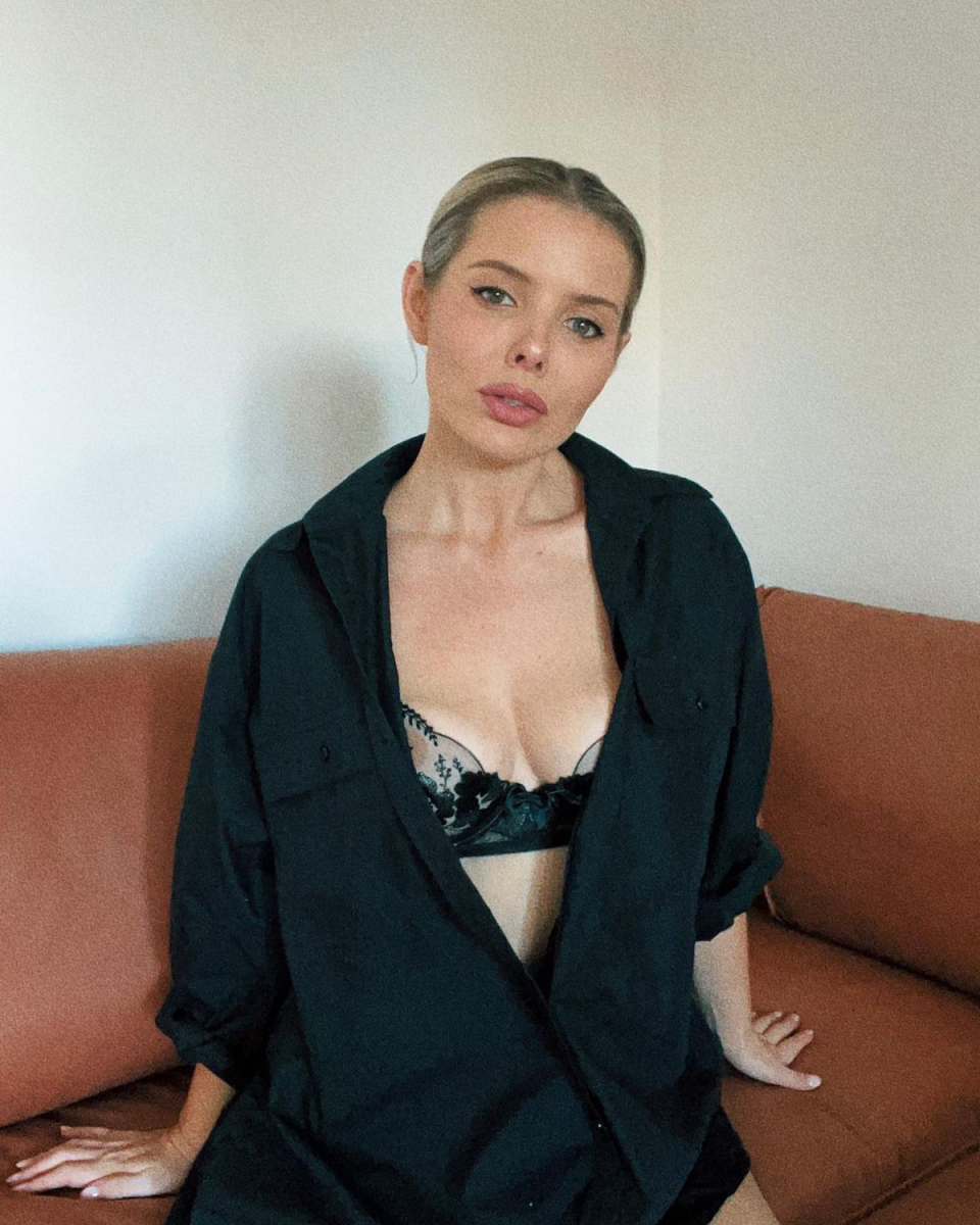 MAFS’ Olivia Frazer posing in lingerie.