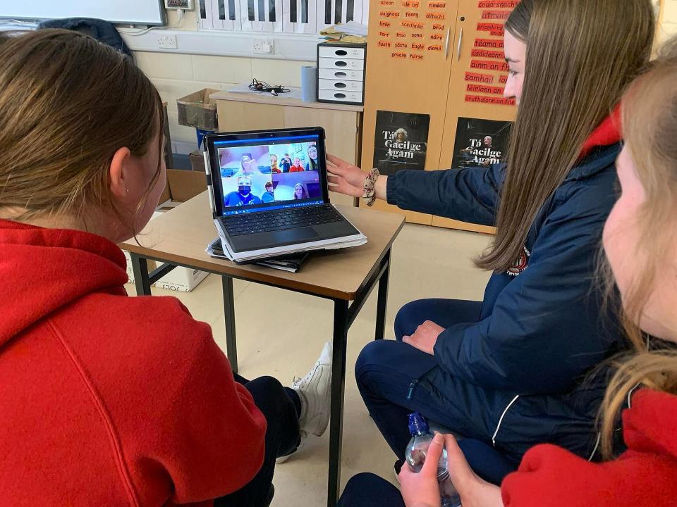 Students in Trim, Ireland, visit via Zoom with students from Boyne City High School.