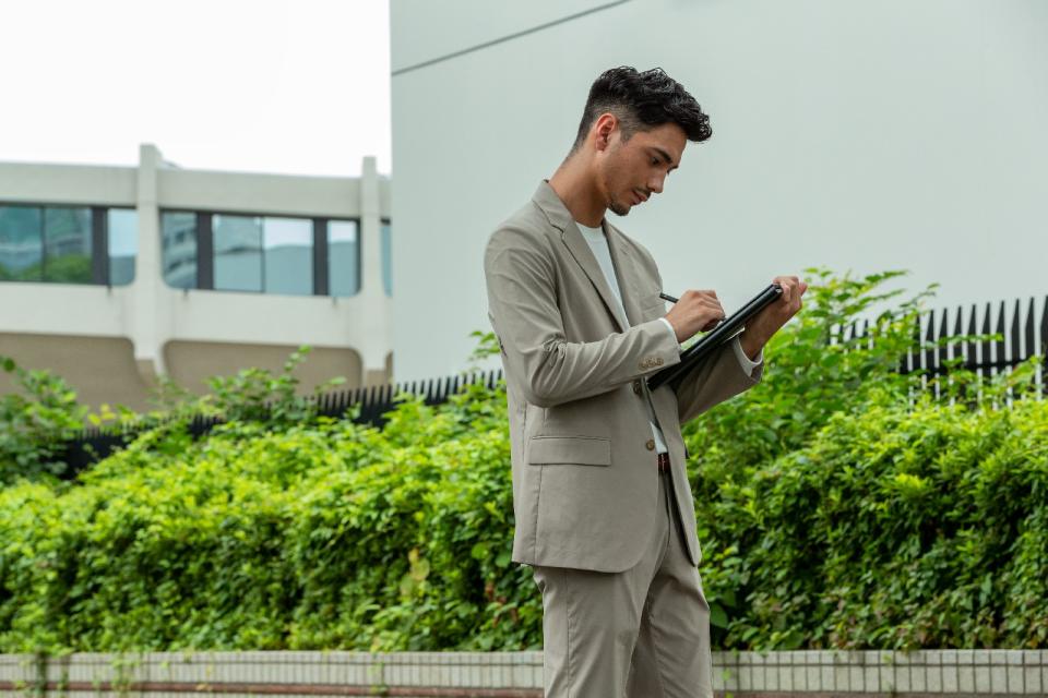 HP Elite Folio at CES 2021