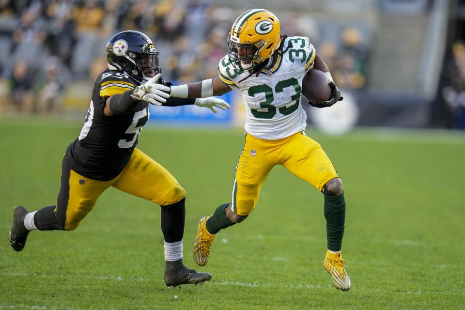 Green Bay Packers' Aaron Jones runs during the second half of an NFL football game against the Pittsburgh Steelers Sunday, Nov. 12, 2023, in Pittsburgh. (AP Photo/Gene J Puskar)