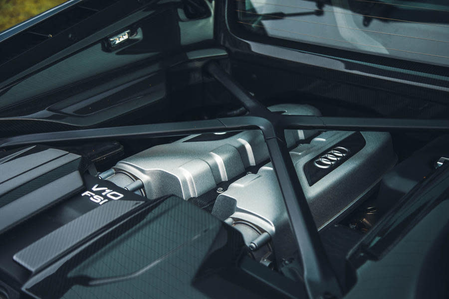 Audi R8 V10 Performance RWD Edition engine bay