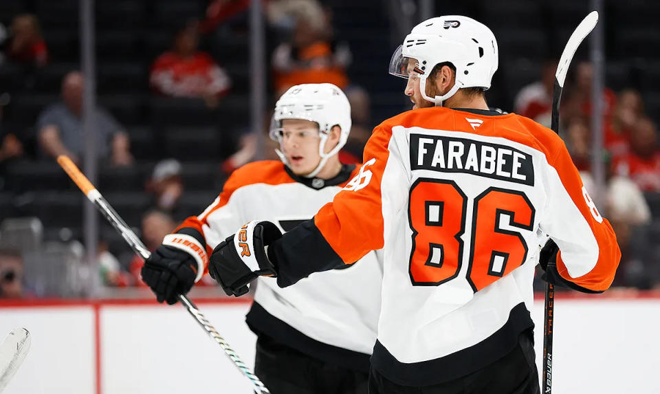 Michkov makes preseason debut, young Flyers rout Caps with 6 goals